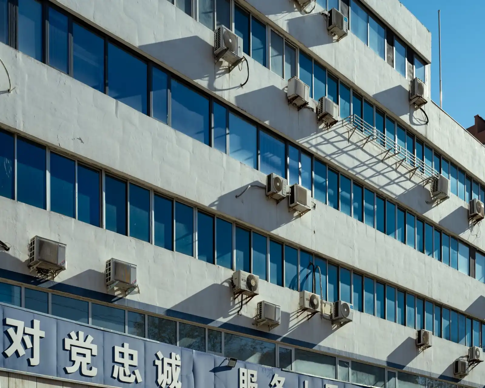 海南企业采购数码配件与电脑配件时如何评估供应商的供货稳定性