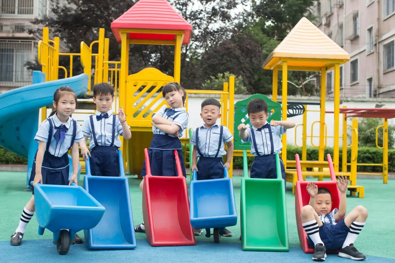 电子产品与通讯设备行业动态：2024年数码配件市场趋势分析